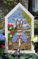 Swans Gate Well Dressing