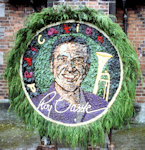 Personality Well Dressing